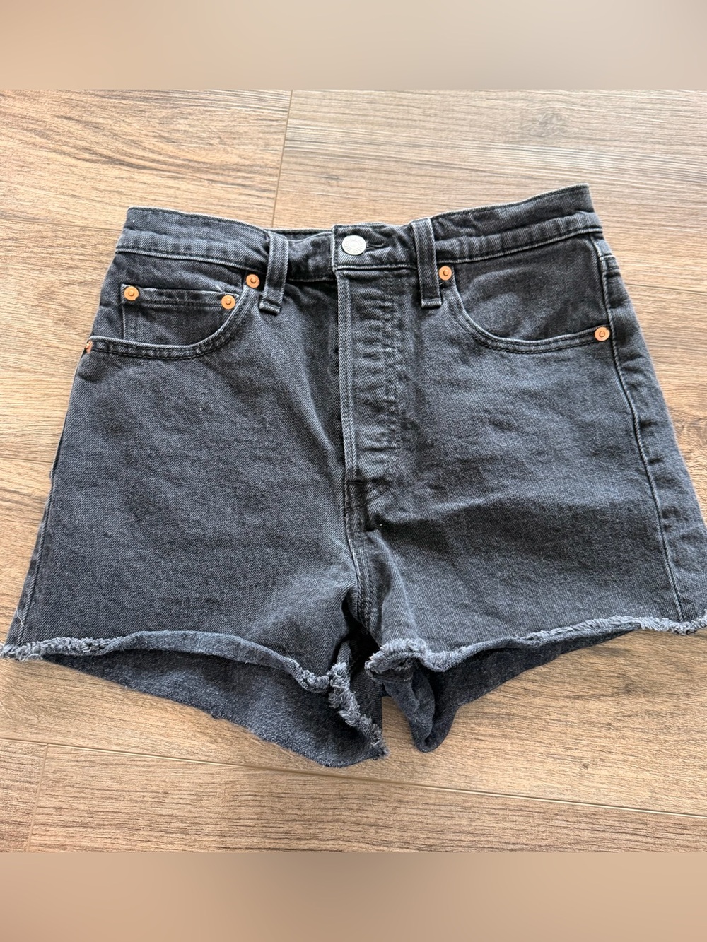 Levi’s Black Ribcage Denim Shorts 27